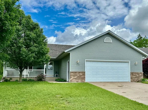 1203 11th St W, Altoona, WI 54720