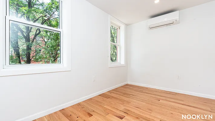 Rented by Nooklyn NYC LLC | media 25