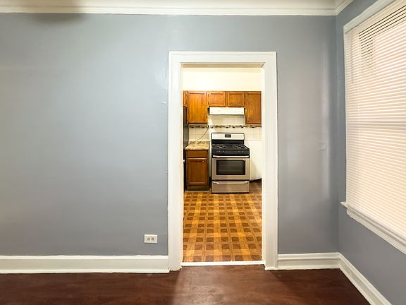 5th image of 8305 S Ashland Ave #2