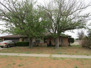 627 N Avenue D, Kermit, TX 79745