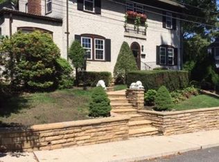 9 Knoll Pl, New Rochelle, NY 10801