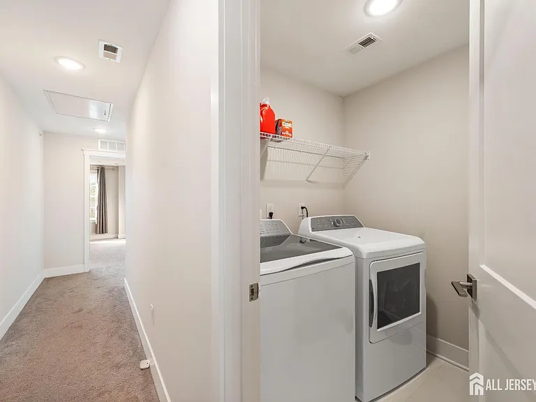 707 Station Rd — Photo 11