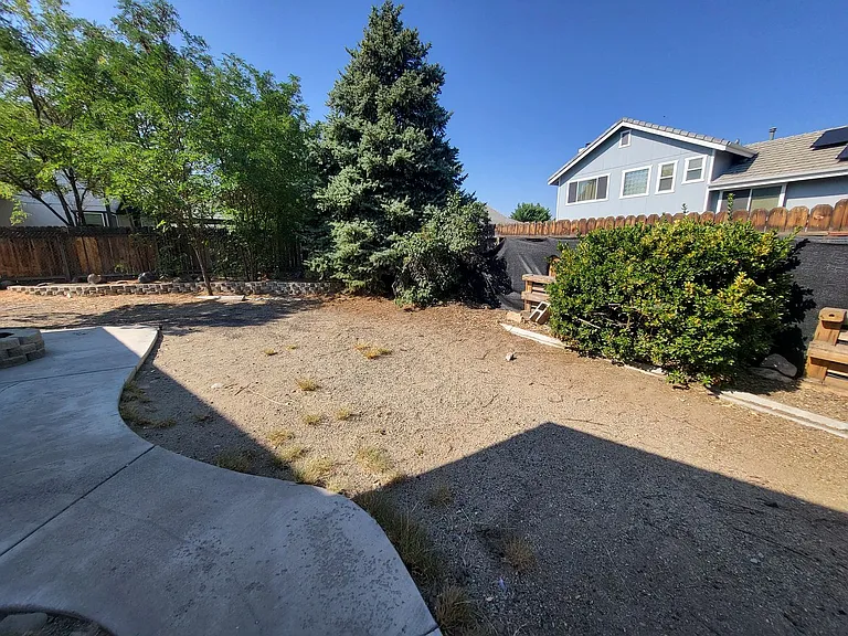 630 Boulder Cir — Photo 12