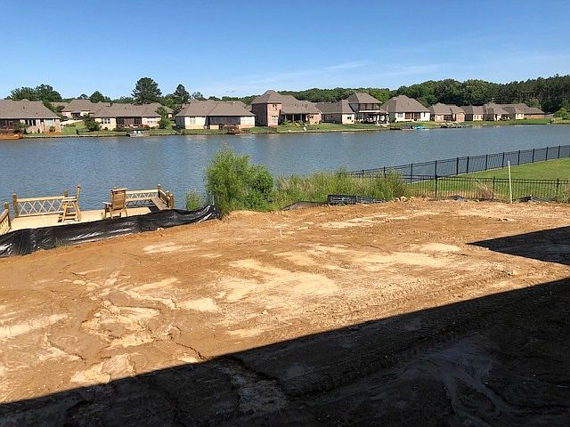 2nd image of 103 Lake Bnd
