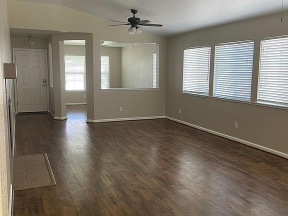 4th image of 2312 Heartland Dr