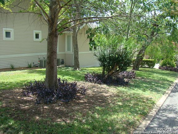 2nd image of 325 Cleveland Ct