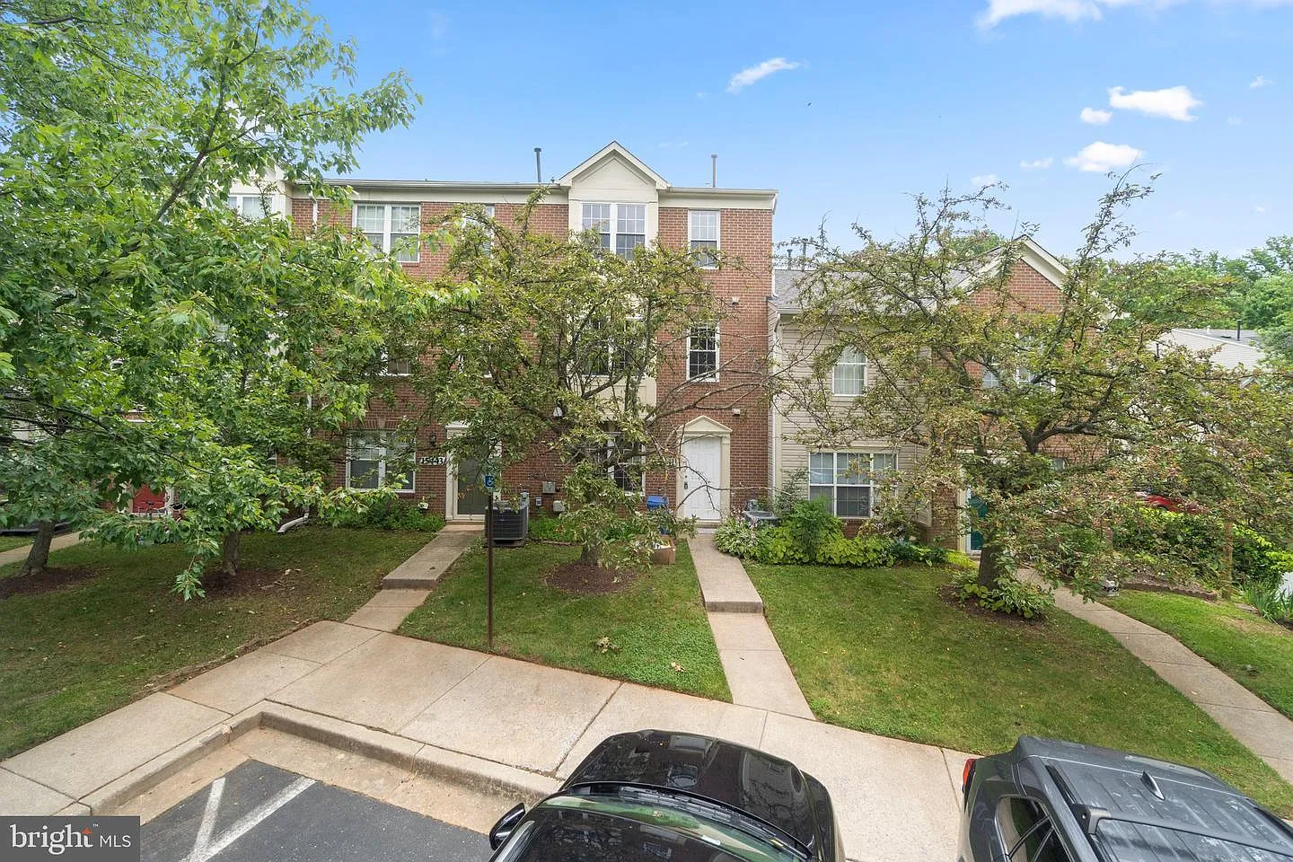 3 bed, 2.5 bath, 1416 sqft, $2,550 — Photo 1
