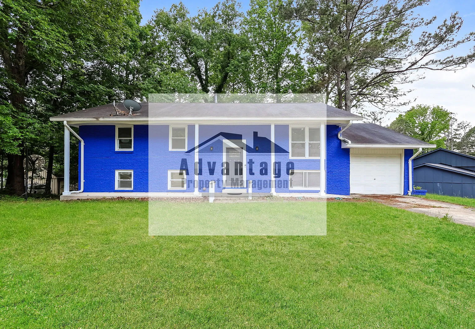 5 bed, 3.0 bath, 2484 sqft, $2,250 — Photo 1