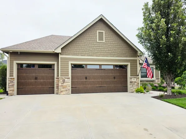 9640 Keystone Dr, Lincoln, NE 68516