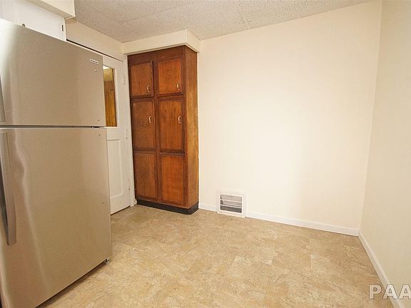 5th image of 1204 E Sciota Ave
