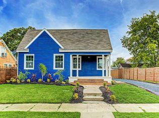 4953 Bell St, Houston, TX 77023