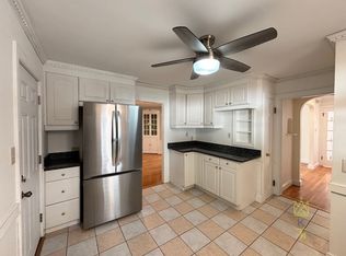 52 Hollywood Rd, West Roxbury, MA 02132
