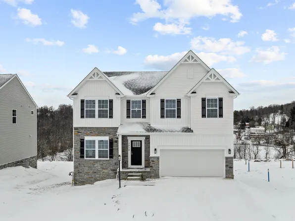 2030 Field Stone Dr, Mc Donald, PA 15057