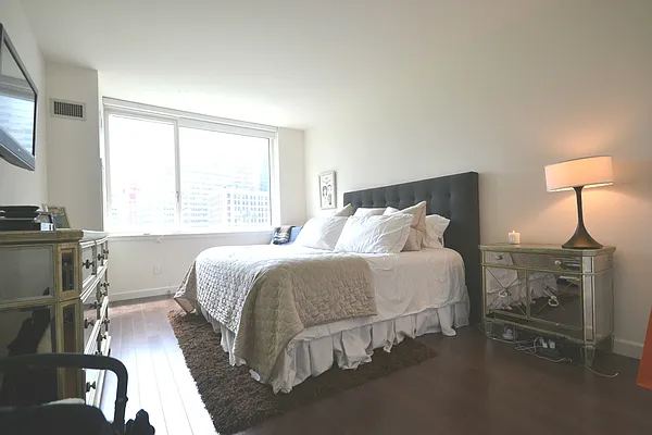 Rented by Bold New York | media 4