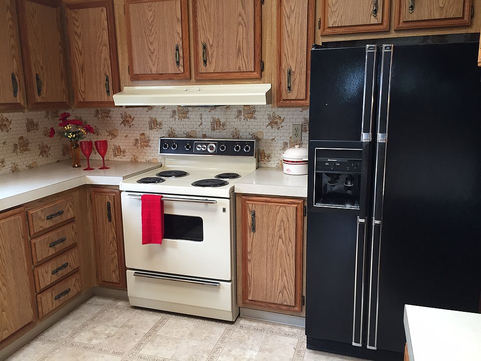 1st image of 1036 SE Dove Ln