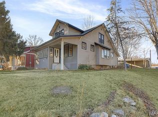 3322 Jackson St, Alton, IL 62002