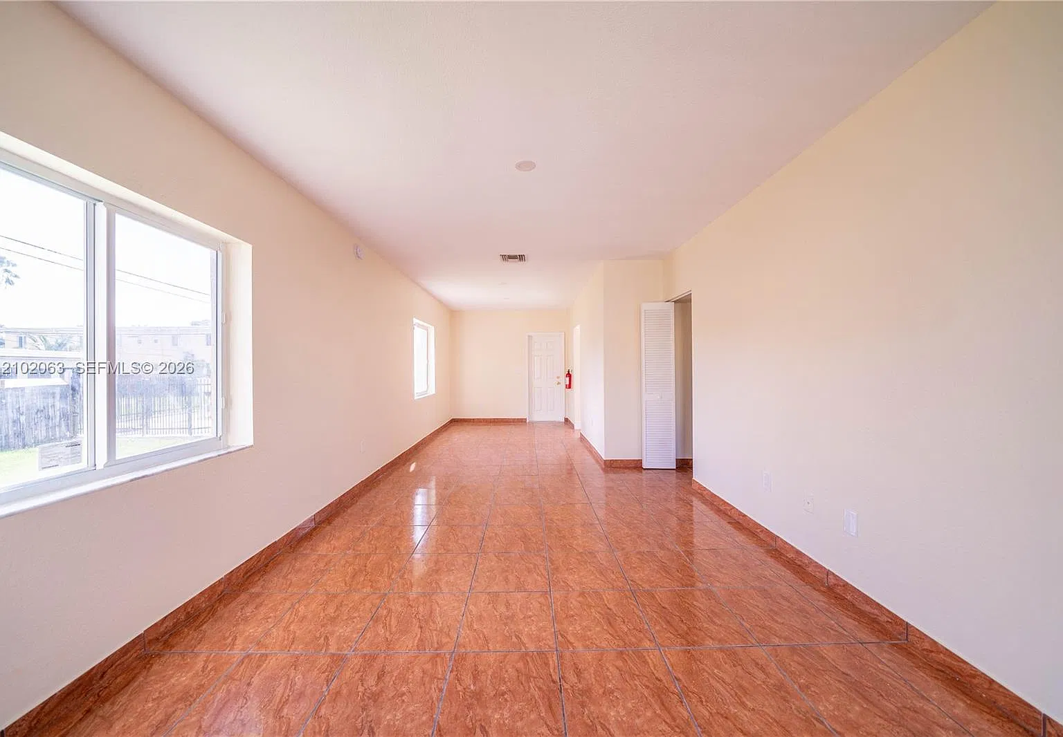 Sunset Palm Villas Condo — Photo 2