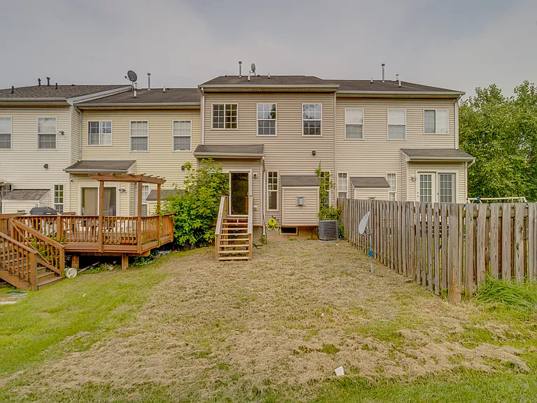 103 Buttonwood Ct — Photo 58