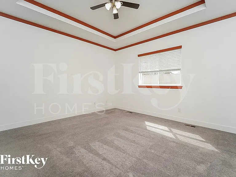 31 Homestead Way — Photo 9