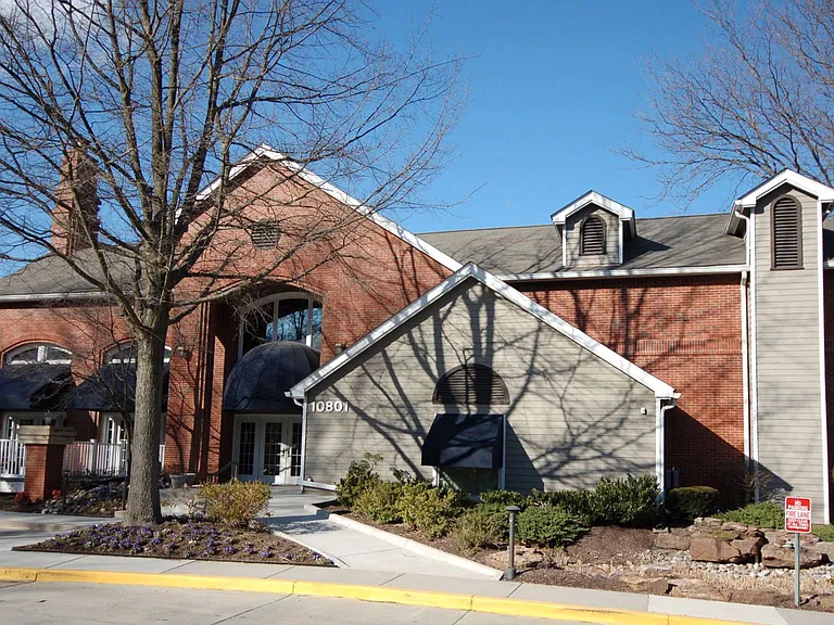 5705 Chapman Mill Dr #150 — Photo 24