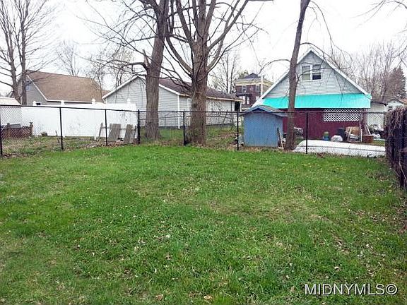 4th image of 1020 West St