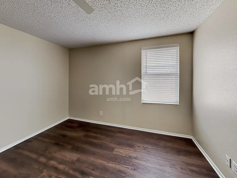 5161 Cliff Oaks Dr — Photo 12