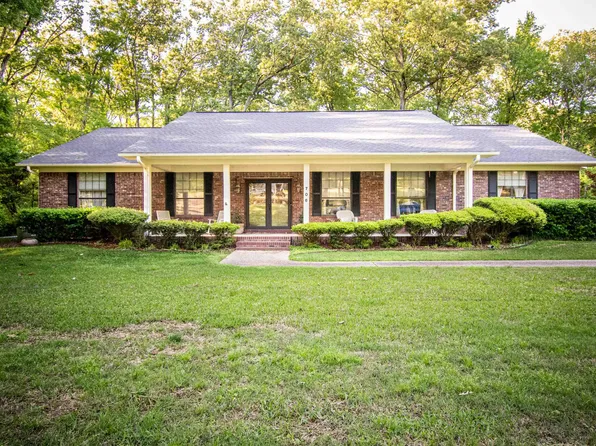706 Eastridge Dr, El Dorado, AR 71730