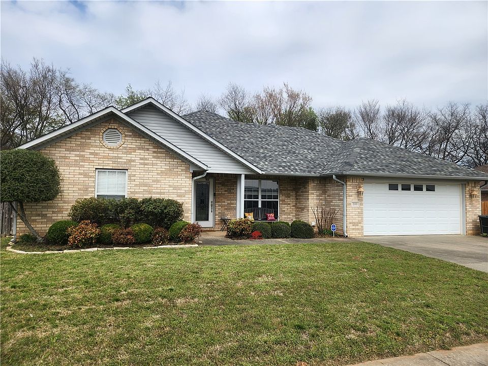 1st image of 109 Peachtree Dr