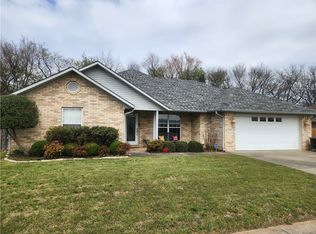 109 Peachtree Dr, Clarksville, AR 72830