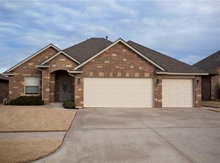 4912 Doe Run Dr, Yukon, OK 73099