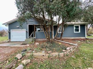 22420 Barstow Rd, East Moline, IL 61244