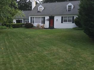 939 N Hill Dr, West Chester, PA 19380