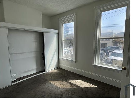 4th image of 1708 La Salle Ave