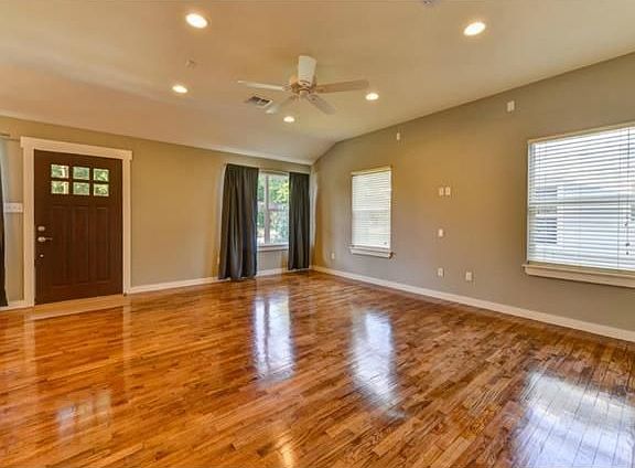 3rd image of 1309 Piedmont Ave