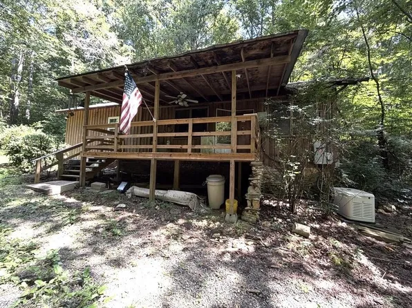 202 Standing Rock Ln, Ellijay, GA 30540