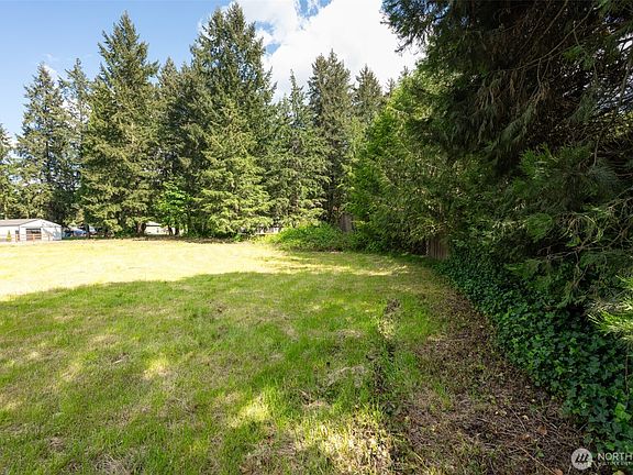 4th image of 20508 182nd Street Ct E