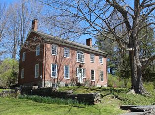 3 Pratt Rd, Malden Bridge, NY 12115