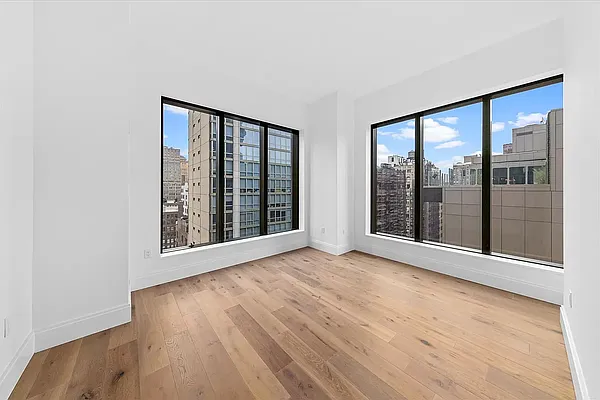 Rented by R New York | media 17