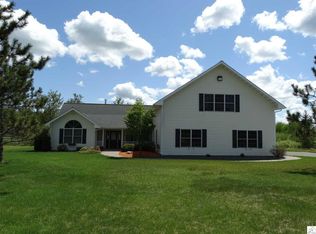 5362 Roosevelt Dr, Hermantown, MN 55811