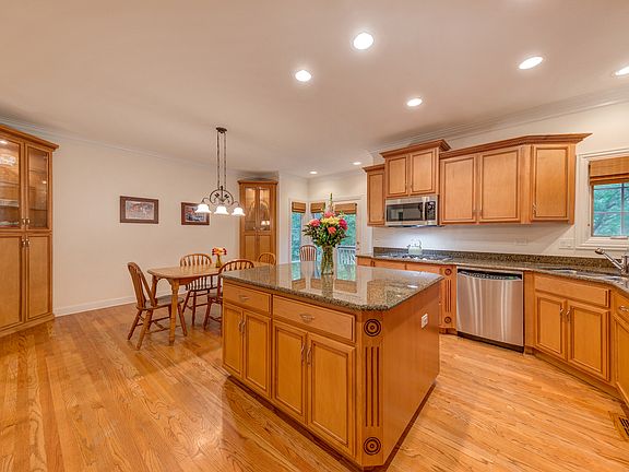 3rd image of 12345 S 82nd Ave
