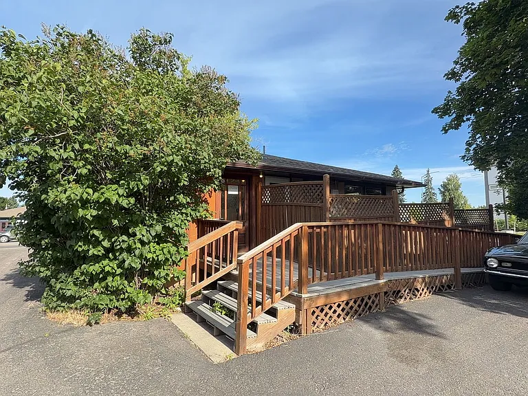 1069 N Meridian Rd — Photo 14