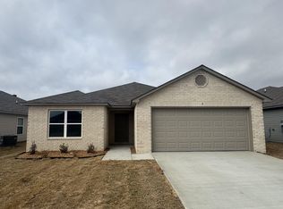 3 Candlelight Dr, Conway, AR 72032