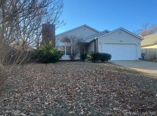 7114 E 98th St, Tulsa, OK 74133