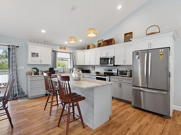 5th image of 27 Alden Pines Drive #9