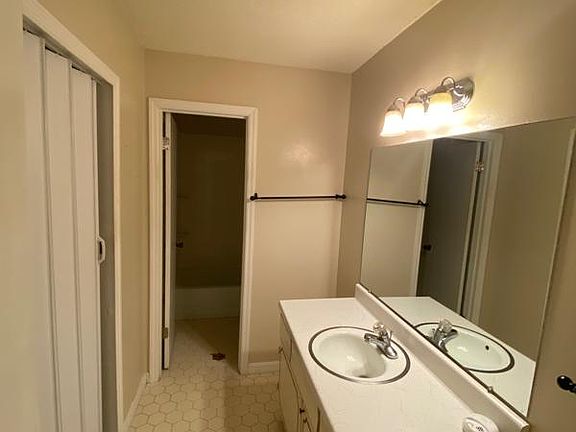 5th image of 5850 Cypress Gardens Blvd APT 101