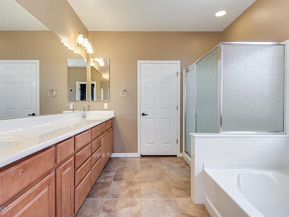 4th image of 31759 N Poncho Ln