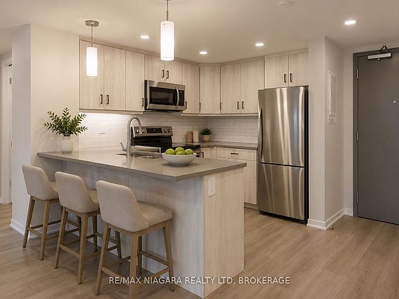 5th image of 3998 Victoria Ave #101