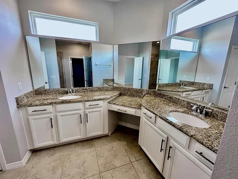 15167 Newtonia St — Photo 17