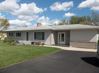 306 Oak Ave N, Thief River Falls, MN 56701