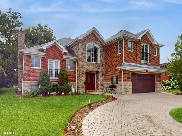 6717 N Central Ave, Lincolnwood, IL 60712